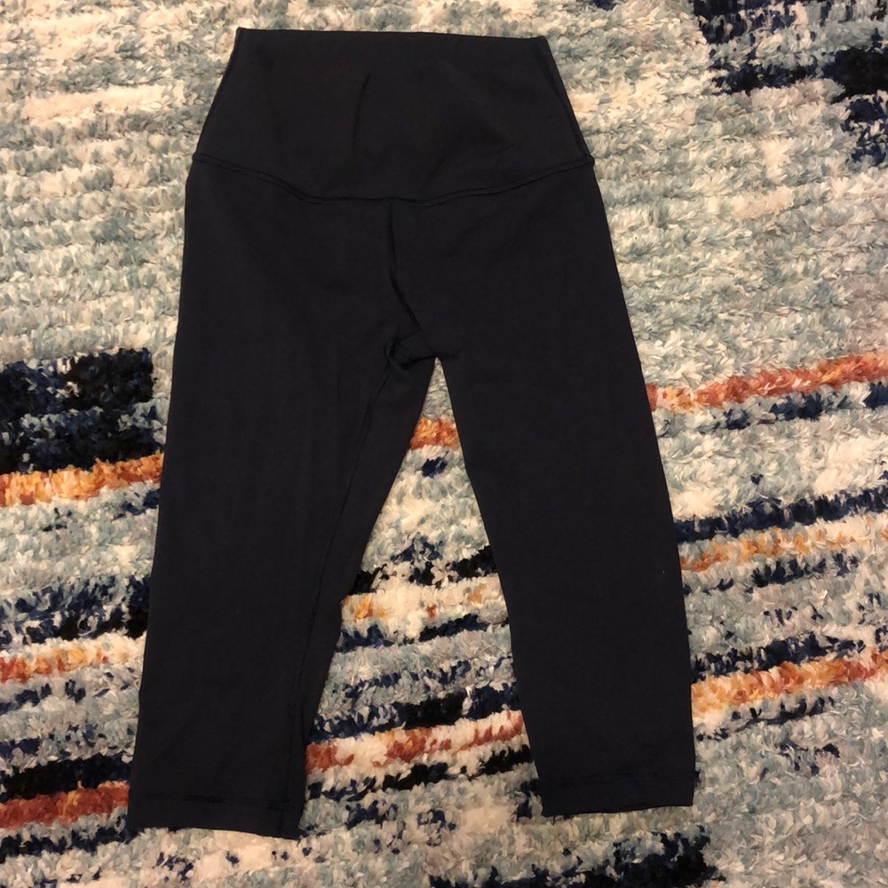 Lululemon Navy Cropped Align Leggings